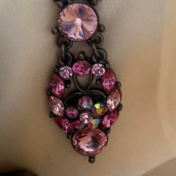 Express black chandelier teardrop earrings Pink Aurora Borealis Crystal - Picture 5 of 6